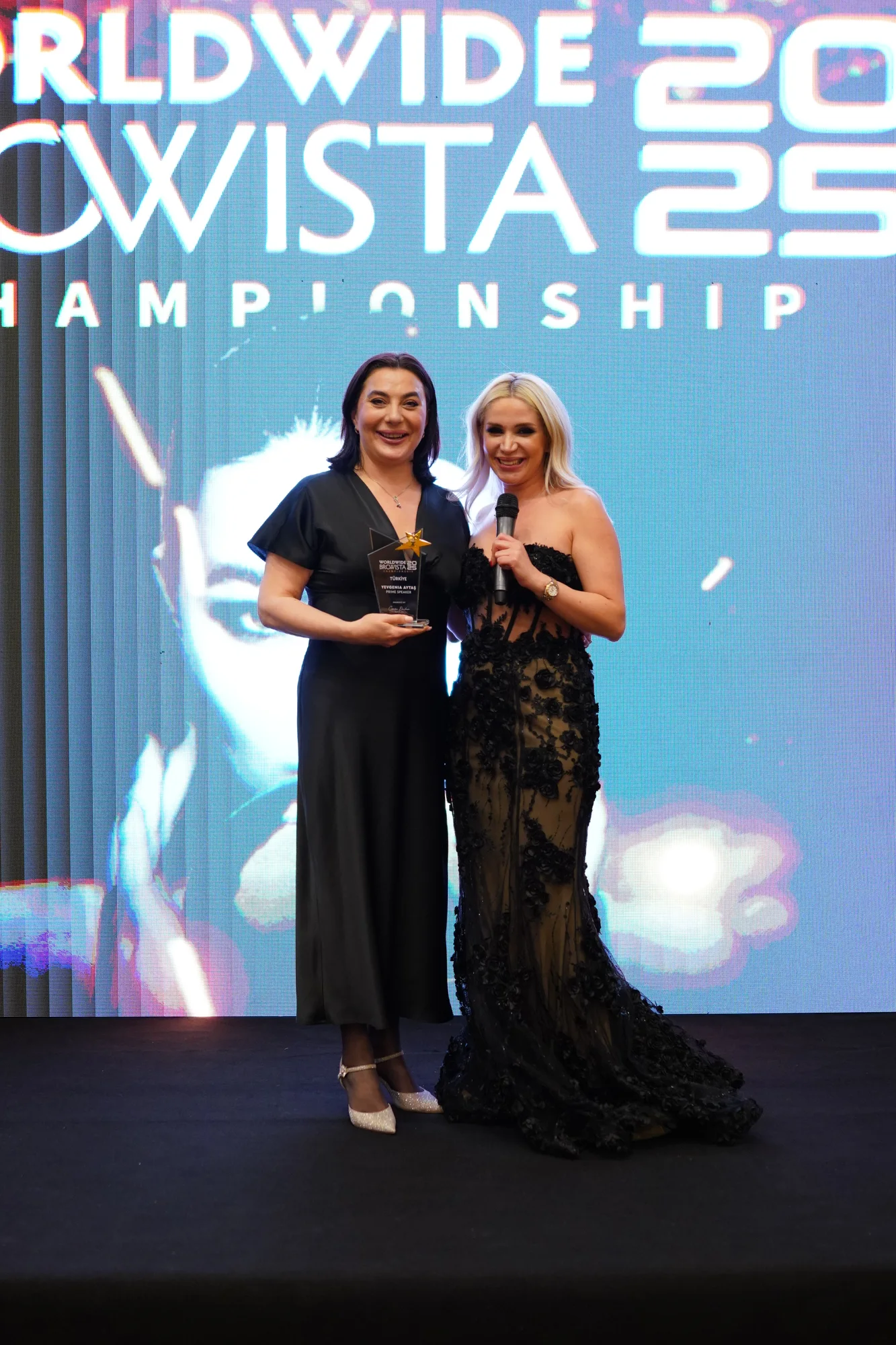 DHA (Demirören Haber Ajansı)